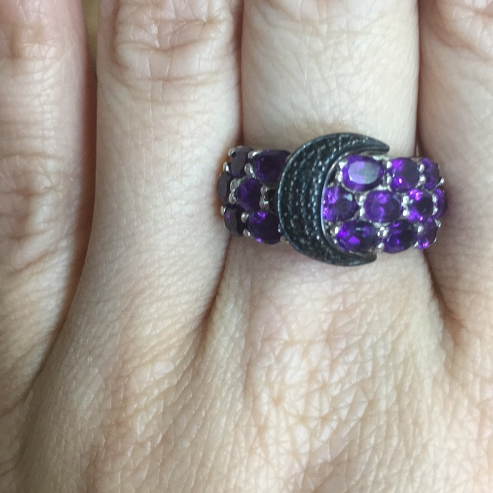 Fun Buckle style ring